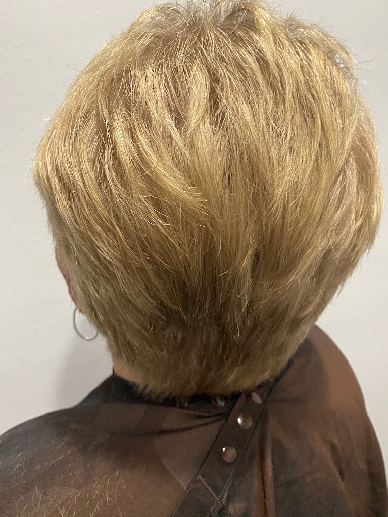 Lee Neild Creative Hair Stylist 34231