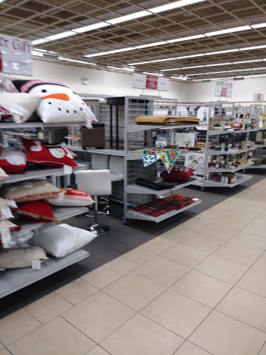 Clothing Store «Burlington Coat Factory», reviews and photos, 1300 N Larkin Ave, Joliet, IL 60435, USA