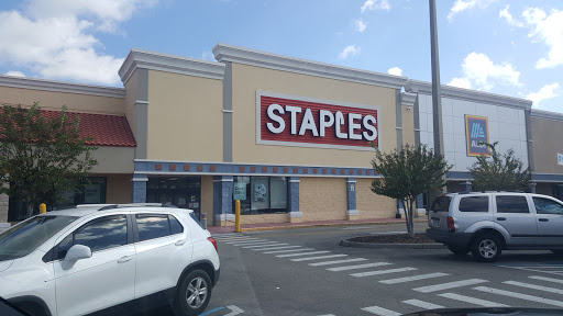 Office Supply Store «Staples», reviews and photos, 4058 13th St, St Cloud, FL 34769, USA