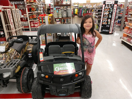 Home Improvement Store «Tractor Supply Co.», reviews and photos, 200 Garrett Morris Pkwy, Mineral Wells, TX 76067, USA