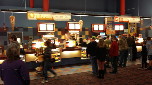 Movie Theater «Regal Cinemas Hollywood 10 - St. Joseph», reviews and photos, 5405 N Belt Hwy, St Joseph, MO 64506, USA