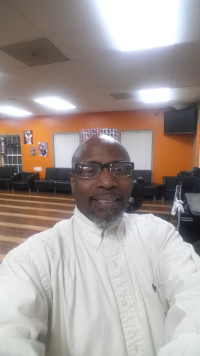 Barber Shop «Miles Barbershop», reviews and photos, 7611 S Osborne Rd #206, Upper Marlboro, MD 20772, USA