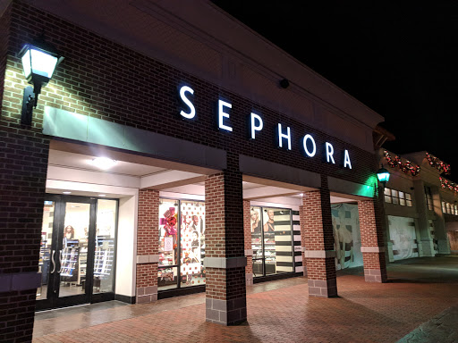 SEPHORA, 1 Towne Centre Blvd #2800, Fredericksburg, VA 22407, USA, 