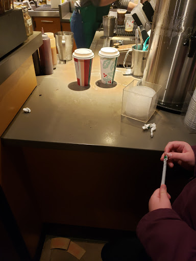 Coffee Shop «Starbucks», reviews and photos, 49 Main St, Freeport, ME 04032, USA