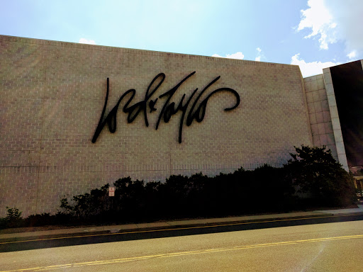 Department Store «Lord & Taylor», reviews and photos, 7 Backus Ave, Danbury, CT 06810, USA