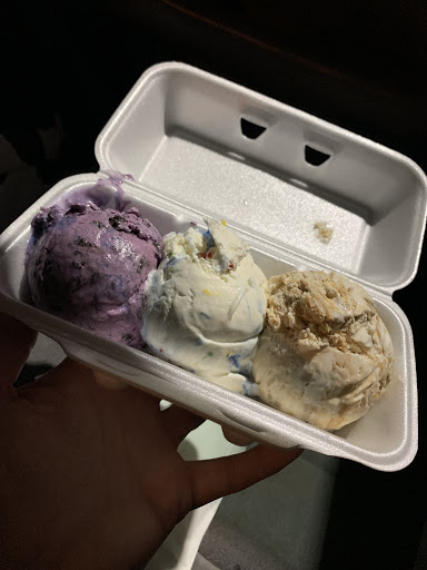 Ice Cream Shop «Oberweis Ice Cream and Dairy Store», reviews and photos, 7202 W 159th St, Orland Park, IL 60462, USA