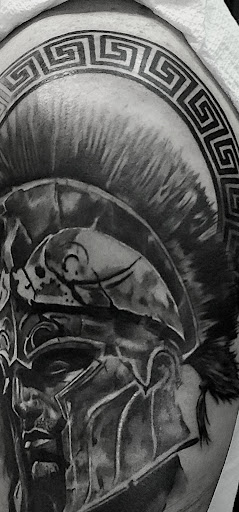 Explore ideas for henna tattoos, creative tattoo ideas in Granite City, available at Capolavoro Tattoo Studio