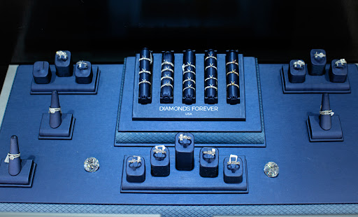 Jewelry Store «Cellini Design Jewelers», reviews and photos, 464 Boston Post Rd, Orange, CT 06477, USA