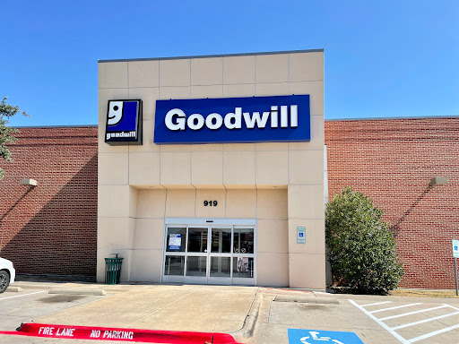 Thrift Store «Goodwill Store», reviews and photos, 919 W Main St, Lewisville, TX 75067, USA