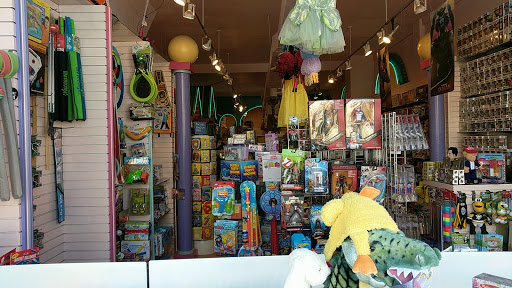 Toy Store «S W Randall Toyes & Giftes», reviews and photos, 5856 Forbes Ave, Pittsburgh, PA 15217, USA