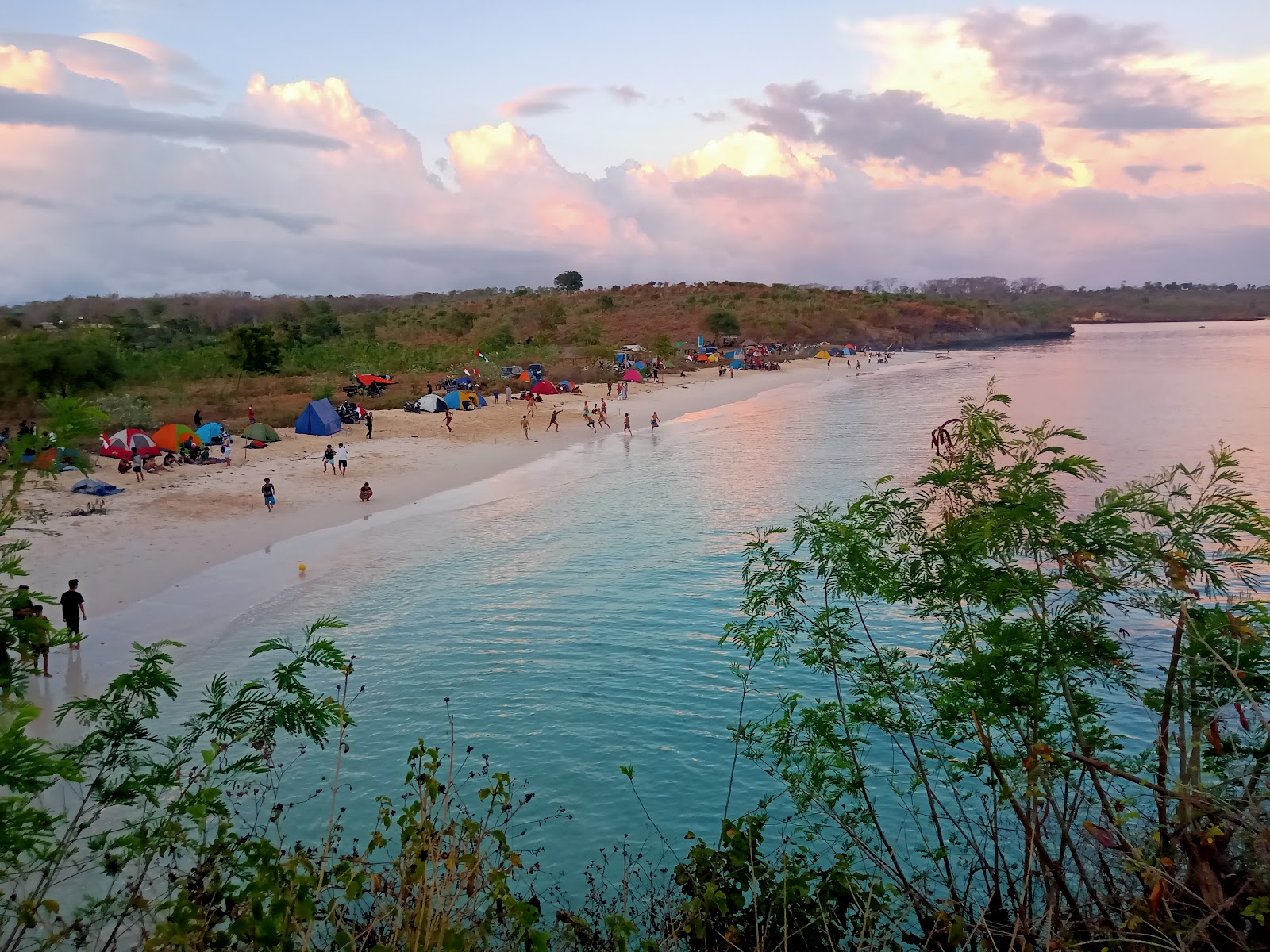 Segui Beach的照片 带有宽敞的海岸