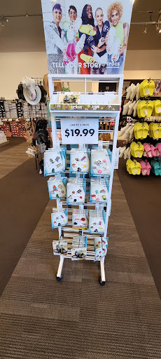 Shoe Store «DSW Designer Shoe Warehouse», reviews and photos, 4401 Lyons Rd, Coconut Creek, FL 33073, USA