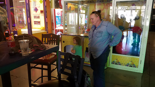 Restaurant «Lanes Trains And Automobiles», reviews and photos, 450 Butler Dr, Murfreesboro, TN 37127, USA