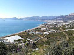 Photo de Kaynarca beach avec rivage droit, long