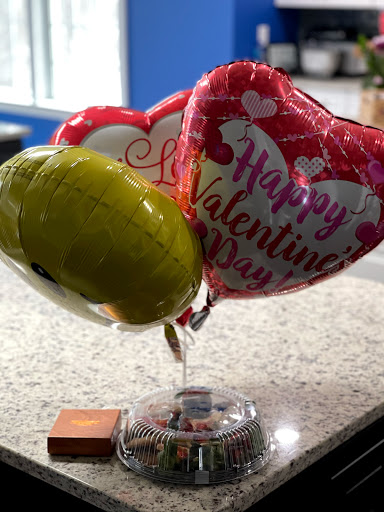 Gift Shop «Edible Arrangements», reviews and photos, 412 W Lincoln Hwy, Exton, PA 19341, USA