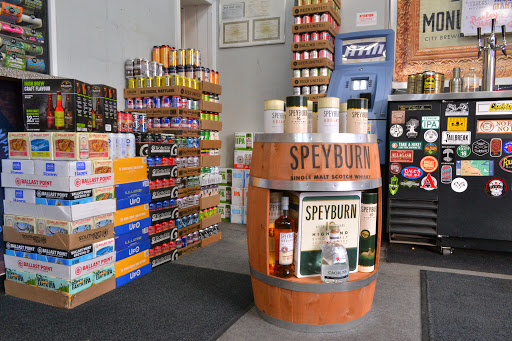 Liquor Store «Oakland Mills Liquors», reviews and photos, 2816 Liberty Rd, Sykesville, MD 21784, USA