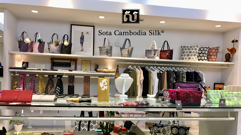 ソウタ カンボジア シルク(Sota Cambodia Silk) カンボジアシルクバッグ・アパレル