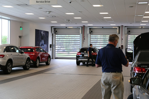 Mercedes Benz Dealer «Mercedes-Benz of Denver», reviews and photos, 940 S Colorado Blvd, Denver, CO 80246, USA