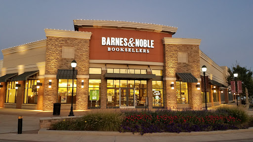 Barnes & Noble, 2960 Center Valley Pkwy, Center Valley, PA 18034, USA, 