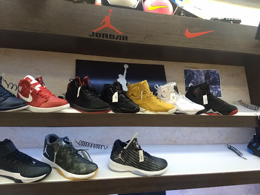 Clothing Store «V.I.M.», reviews and photos, 37-25 Junction Blvd, Corona, NY 11368, USA