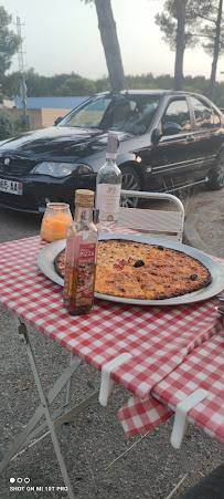 Pizza du Pizzas à emporter Pizza Manon à Saint-Mitre-les-Remparts - n°2
