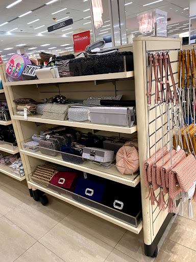 Department Store «Century 21 Department Store», reviews and photos, 61-35 Junction Blvd, Rego Park, NY 11374, USA