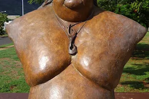 Bruddah Iz's Statue image
