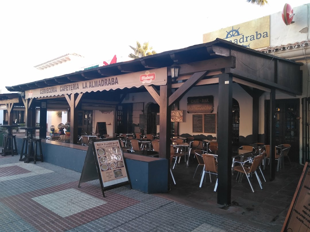 cafe bar la Almadraba en la ciudad Chiclana
