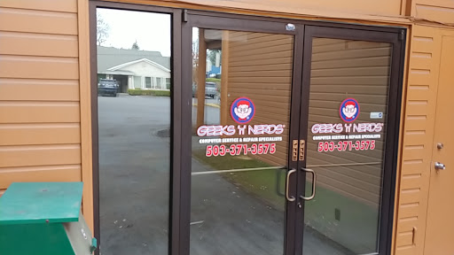 Computer Repair Service «Geeks N Nerds», reviews and photos, 3830 Commercial St SE, Salem, OR 97302, USA