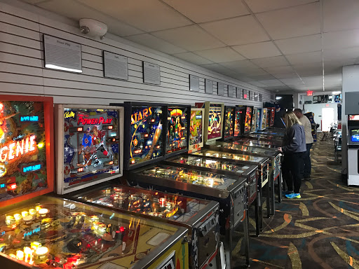 Shopping Mall «Great Valley Shopping Center», reviews and photos, 81 Lancaster Ave, Malvern, PA 19355, USA