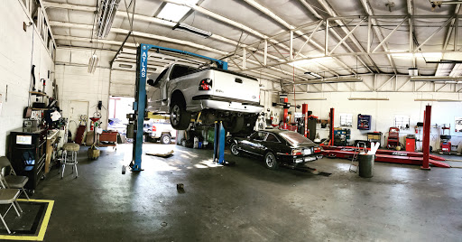 Auto Repair Shop «J and M Auto Center», reviews and photos, 2807 Simpson Cir, Norcross, GA 30071, USA