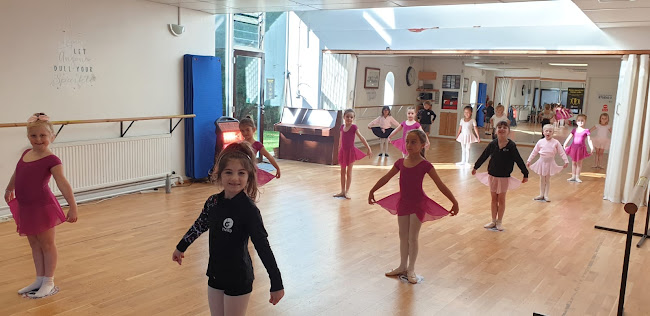 Tanwood School For Performing Arts - Dance school