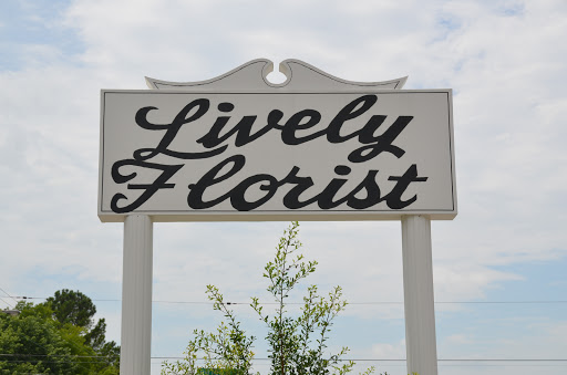 Florist «Lively Florist Shop», reviews and photos, 610 Hatcher Ln, Columbia, TN 38401, USA
