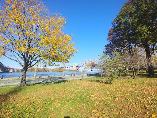 Park «Astoria Park», reviews and photos, 19 19th St, Queens, NY 11105, USA