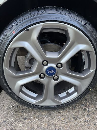 Auto Parts Store «Pep Boys Auto Parts & Service», reviews and photos, 1901 MacArthur Rd, Whitehall, PA 18052, USA