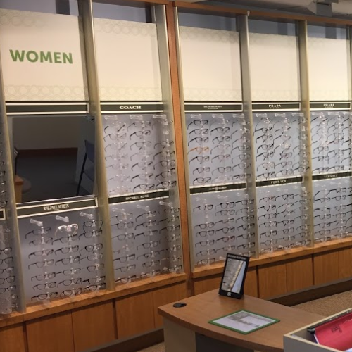 Eye Care Center «Pearle Vision», reviews and photos, 100 City Hall Avenue, Boston, MA 02108, USA
