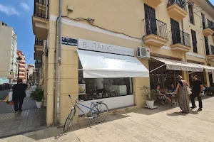 BOTANIC Café en Grano y Tienda de Té, Valencia | Café de Especialidad | Tea shop image