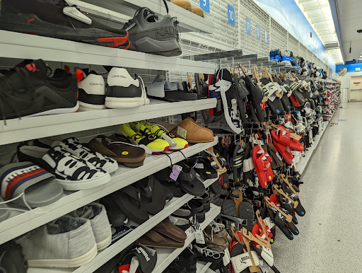 Clothing Store «Ross Dress for Less», reviews and photos, 200 Hamilton Commons, Mays Landing, NJ 08330, USA