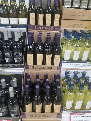 Shopping Mall «Midway Shopping Center», reviews and photos, 1001 Central Park Ave, Scarsdale, NY 10583, USA