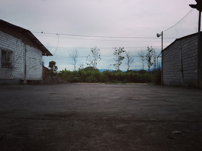 Cancha De Ecuavoley EL RUSO - Barbones