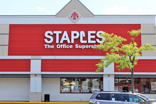Staples, 14497 Potomac Mills Rd, Woodbridge, VA 22192, USA, 