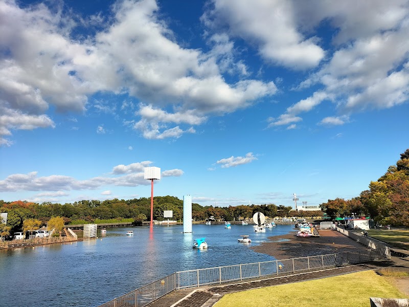 夢の池サイクルボート