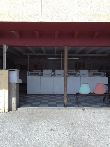 Tattoo Shop «Chicky Tattwo Tattoo Parlor», reviews and photos, 2001 W Main St, Leesburg, FL 34748, USA