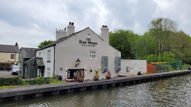 The Old Boat House - Pub