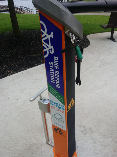 Scooter's Pro Cycle Bicycle repair station