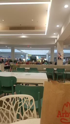 Movie Theater «Regal Cinemas Colonie Center 13 & RPX», reviews and photos, 131 Colonie Center, Albany, NY 12205, USA