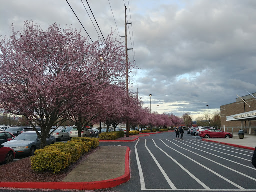 Movie Theater «Regal Cinemas Cascade 16 IMAX & RPX», reviews and photos, 1101 SE 160th Ave, Vancouver, WA 98683, USA