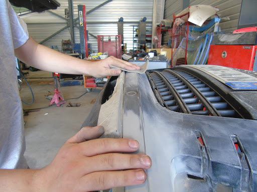 Photo 1 - Garage du Delta du Rhône