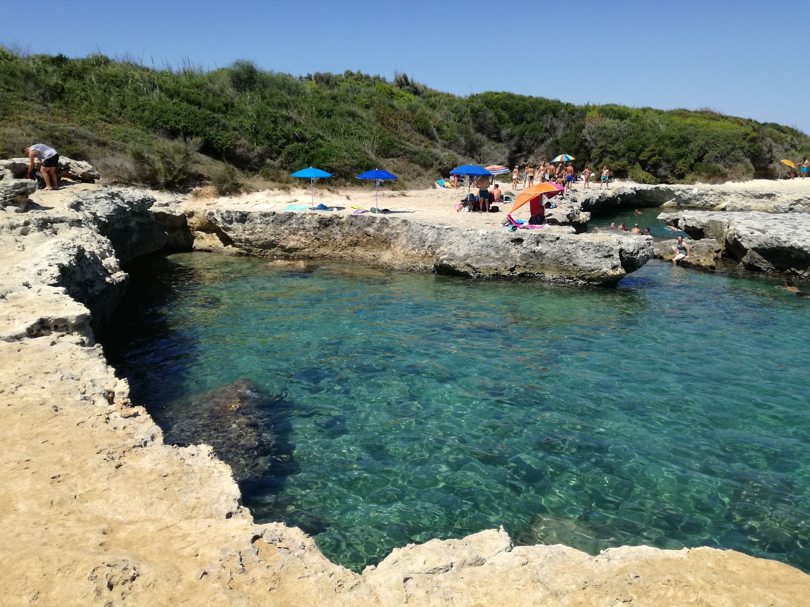 Fotografija Caletta Toraiello divje območje