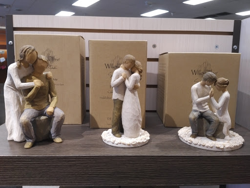 Book Store «LifeWay Christian Store», reviews and photos, 5336 N Blackstone Ave, Fresno, CA 93720, USA